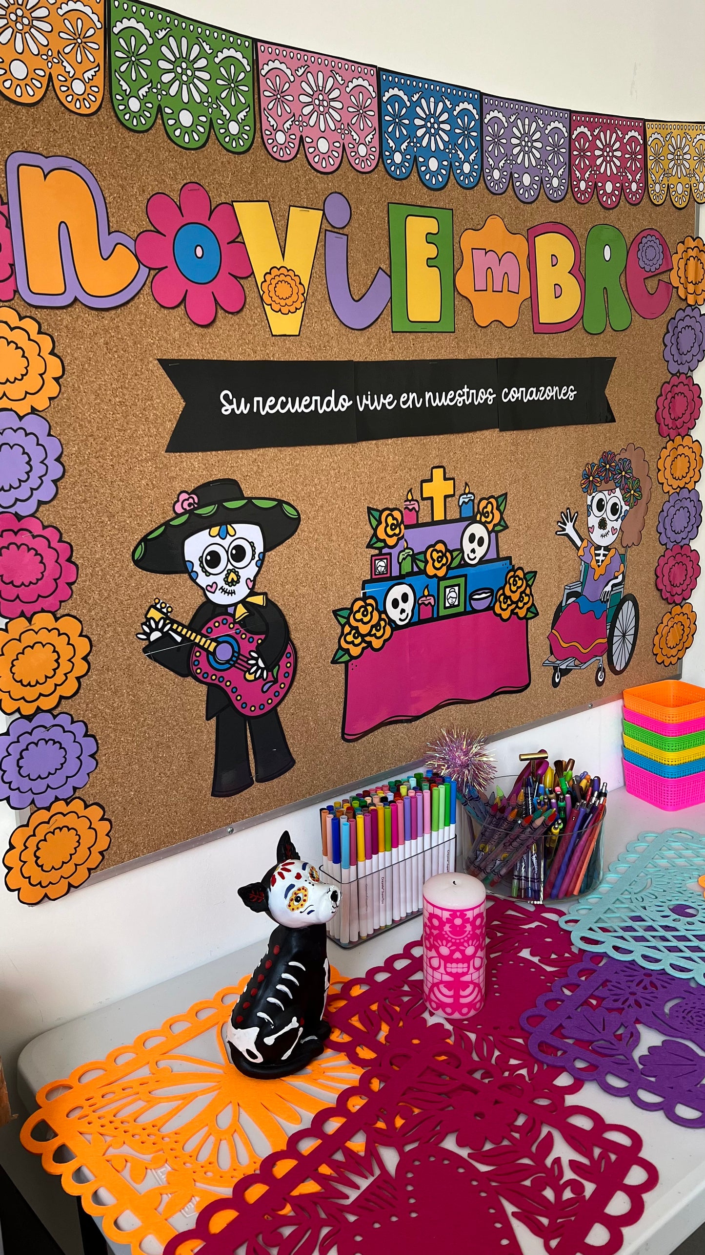Bulletin board - November mural newspaper, day of the dead