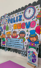 Cargar imagen en el visor de la galería, Bulletin board - Periódico Mural Feliz año nuevo!
